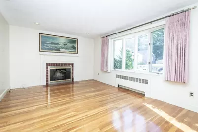 6 Albert St, Waltham, MA 02453 - Photo 3