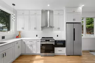 21 Keith St, Watertown, MA 02472 - Photo 9