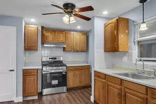 18 Meadowbank Ave, Boston, MA 02136 - Photo 3