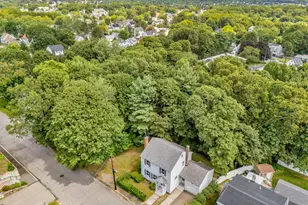 17 Windsor St, Methuen, MA 01844 - Photo 37