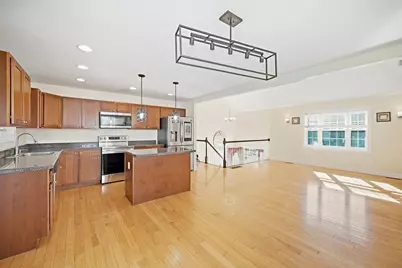 39 Mulberry St, Brockton, MA 02302 - Photo 3