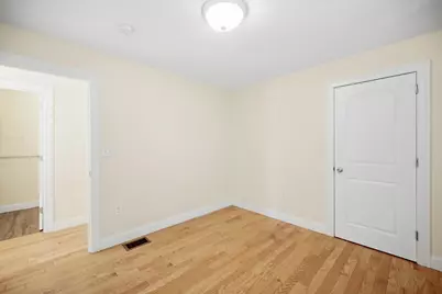 39 Mulberry St, Brockton, MA 02302 - Photo 11