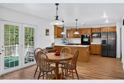 112 Saunders St, Gardner, MA 01440 - Photo 13
