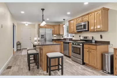 107 Summit Dr, East Bridgewater, MA 02333 - Photo 9
