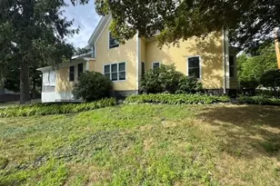 8 Winthrop St, Danvers, MA 01923 - Photo 3