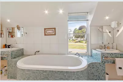 8 Winthrop St, Danvers, MA 01923 - Photo 33