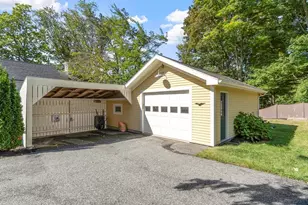 8 Winthrop St, Danvers, MA 01923 - Photo 5