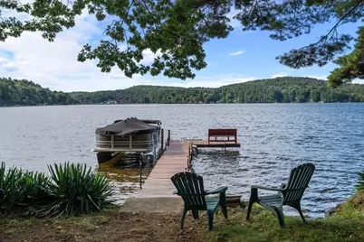 19 Lakeview Dr, Holland, MA 01521 - Photo 1