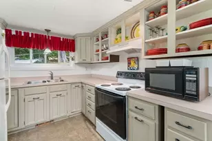 19 Lakeview Dr, Holland, MA 01521 - Photo 7