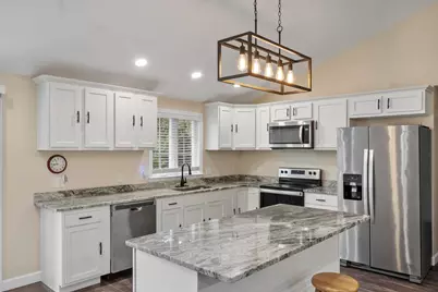 30 2nd St, Worcester, MA 01605 - Photo 17