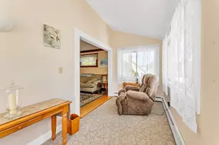 45 Hemlock Rd, Boston, MA 02132 - Photo 9