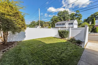 45 Hemlock Rd, Boston, MA 02132 - Photo 27