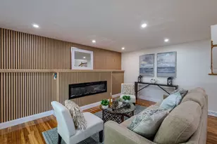 308 Laurel St, Bridgewater, MA 02324 - Photo 5