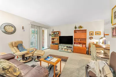 125 Grove St #3, Boston, MA 02132 - Photo 3