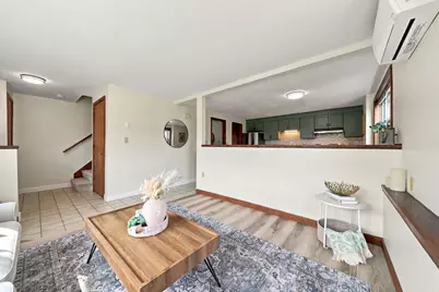 39 Mountain St #39, Woburn, MA 01801 - Photo 5