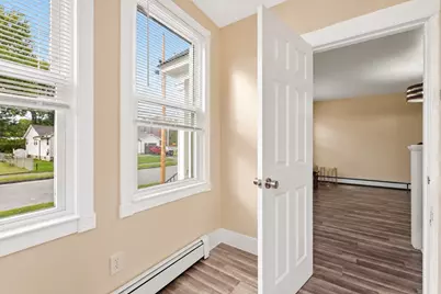 11 Garrity St, Chicopee, MA 01020 - Photo 7