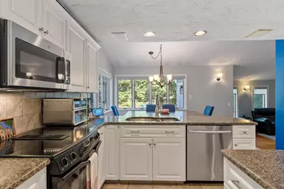 23 Greenwood Drive, Andover, MA 01810 - Photo 11