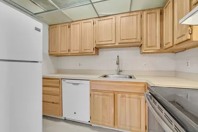 2353 Massachusetts #31, Cambridge, MA 02140 - Photo 9