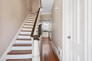 40 Humphreys St, Boston, MA 02125 - Photo 5