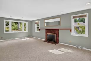 35 Jerrold St, Holliston, MA 01746 - Photo 7