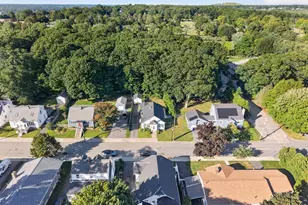 578 Valentine St, Fall River, MA 02720 - Photo 3