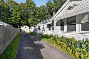578 Valentine St, Fall River, MA 02720 - Photo 7