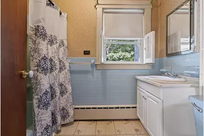 578 Valentine St, Fall River, MA 02720 - Photo 17