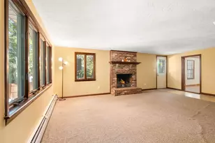 32 Elm St, Hudson, MA 01749 - Photo 11