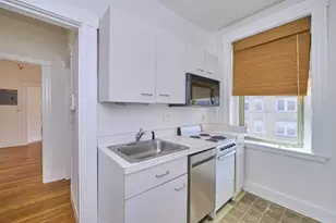 1677 Commonwealth Ave, Boston, MA 02135 - Photo 11