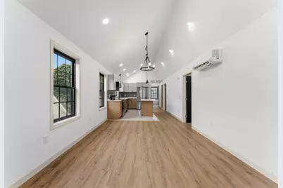 10 Buffalo Ct, Providence, RI 02909 - Photo 5