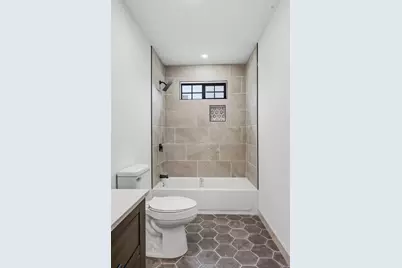 10 Buffalo Ct, Providence, RI 02909 - Photo 23