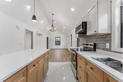 10 Buffalo Ct, Providence, RI 02909 - Photo 7