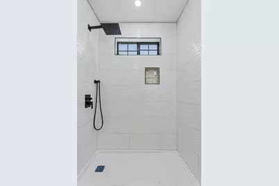 10 Buffalo Ct, Providence, RI 02909 - Photo 27