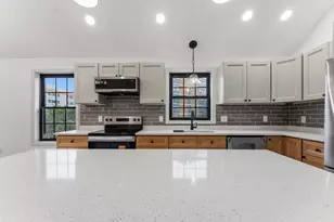 10 Buffalo Ct, Providence, RI 02909 - Photo 11