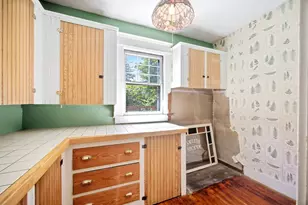 111 Greenacre Ave, Longmeadow, MA 01106 - Photo 5