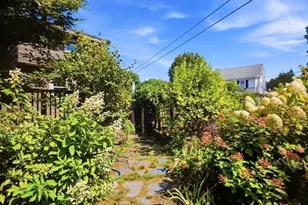 111 Greenacre Ave, Longmeadow, MA 01106 - Photo 25