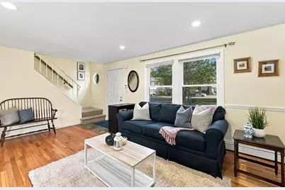 15 Northwoods Cir #15, Woburn, MA 01801 - Photo 5