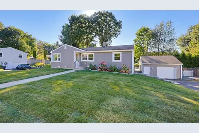 7 Phoenix Road, Auburn, MA 01501 - Photo 1
