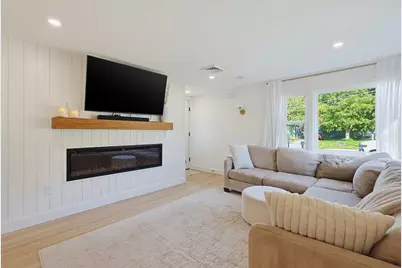 7 Phoenix Road, Auburn, MA 01501 - Photo 9