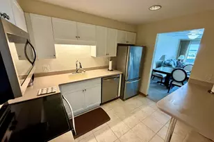 2001 Marina Dr, Quincy, MA 02171 - Photo 9