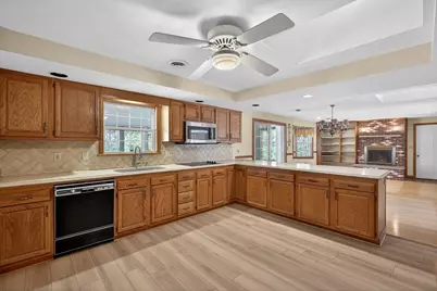 532 Hill St, Raynham, MA 02767 - Photo 17