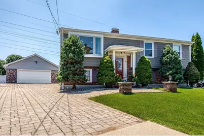 21 Cardosi Ct, Pawtucket, RI 02861 - Photo 3