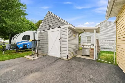 162 Clark St, Worcester, MA 01606 - Photo 27