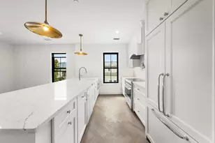 15 Hunting St, Cambridge, MA 02141 - Photo 5