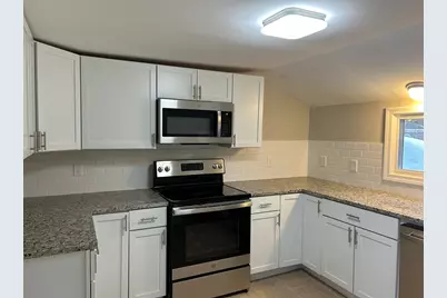 16 Upton St, Hanson, MA 02341 - Photo 5
