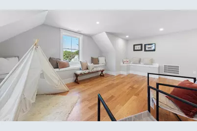 595 Winthrop St, Medford, MA 02155 - Photo 29
