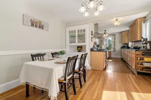 37 Everett St, Waltham, MA 02453 - Photo 13