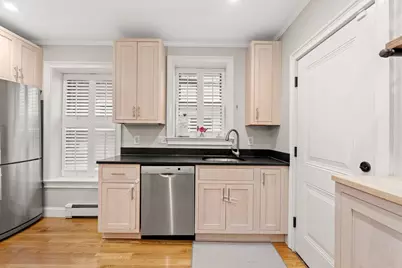 4 Cook St #1, Boston, MA 02129 - Photo 5