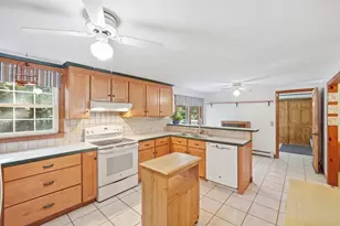 8 Glenmere Rd, Charlton, MA 01507 - Photo 3