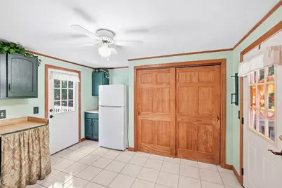 8 Glenmere Rd, Charlton, MA 01507 - Photo 17